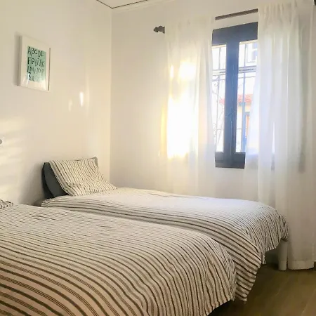 Casa Con Jardin En * Denia